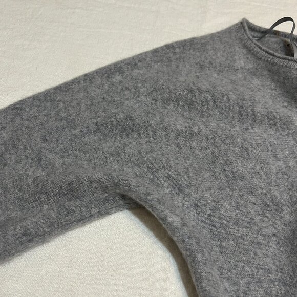 Belldini Women’s 100% Cashmere Gray Sweater Size XL Soft Crew Neck Long Sleeve - Picture 5 of 8